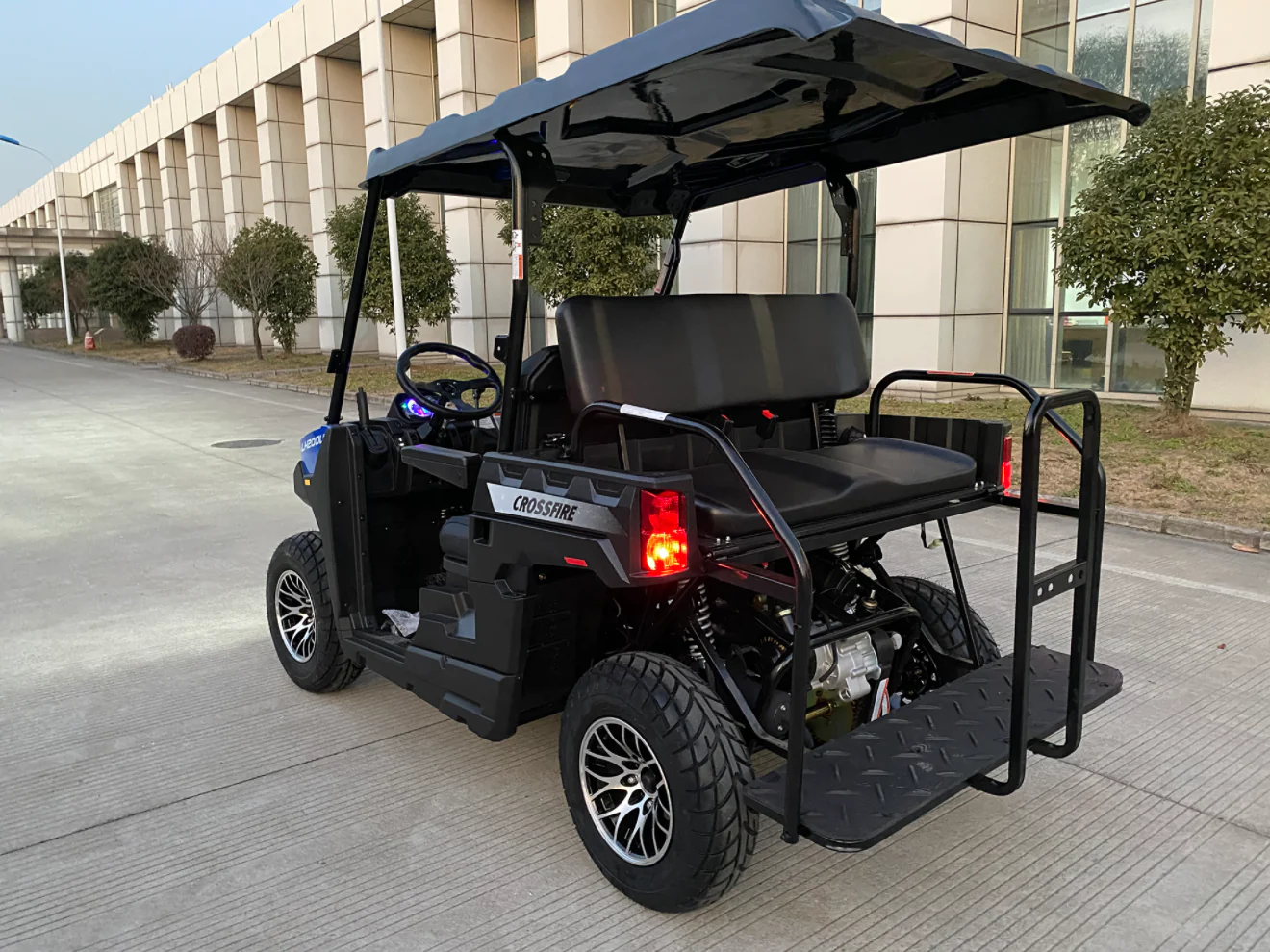 200cc EFI Golf Cart Crossfire - Image 4