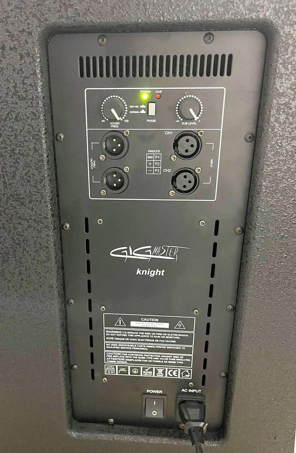 Gig Master Pro Audio ACTIVE 2x18" 1800W Subwoofers and 2x15" 500RMS PA ACTIVE Speakers. Tripods and XLR male to female cables included - Image 3